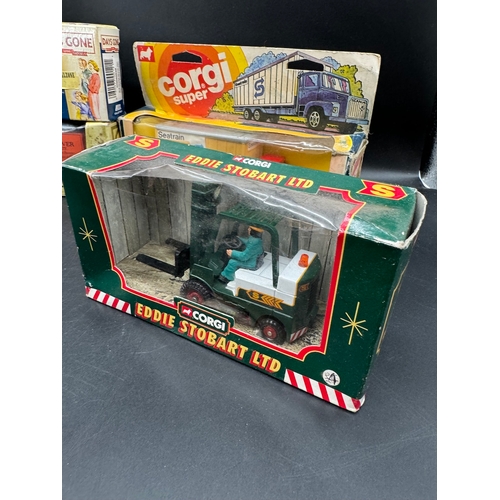 168 - A collection of Corgi Original Omnibus, Corgi Classics / Super, Matchbox, Days Gone + other busses /... 