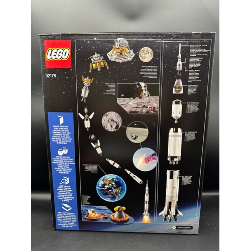 133 - Brand New Lego Nasa Apollo Saturn V 92176 + International Space Station 21321