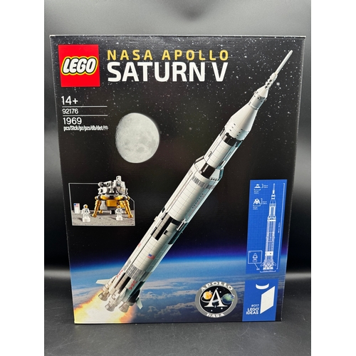 134 - Brand New Lego Nasa Apollo Saturn V 92176 + International Space Station 21321