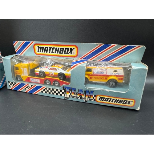 200 - A collection of 1980's Matchbox Diecast model cars / trucks