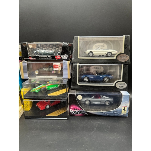 207 - A collection of ixo, maxi car, vitesse, hot wheels + other diecast model cars, Formula 1 & motorbike... 