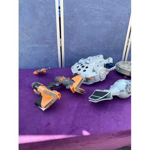 526 - A collection of Star Wars Model Fighters / Transport Vehicles including Micro Machines