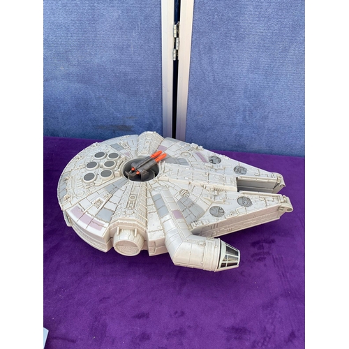 526 - A collection of Star Wars Model Fighters / Transport Vehicles including Micro Machines