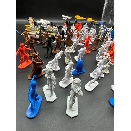 561 - Hasbro Star Wars Command Army Figures