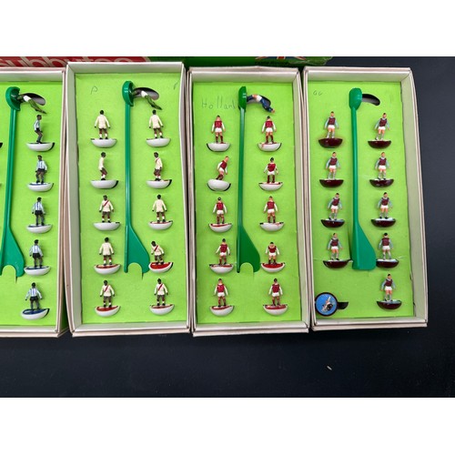 262 - A collection of 1980's Subbuteo 00 Scale Club & International Teams, The Football Game Club Edition ... 