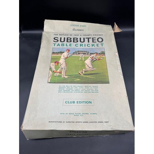 262 - A collection of 1980's Subbuteo 00 Scale Club & International Teams, The Football Game Club Edition ... 