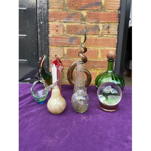 136 - Interesting coloured glass vases and glass pear/ball