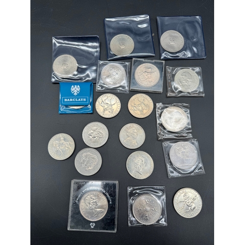 21 - Quantity of British QE2 Commemorative Coins