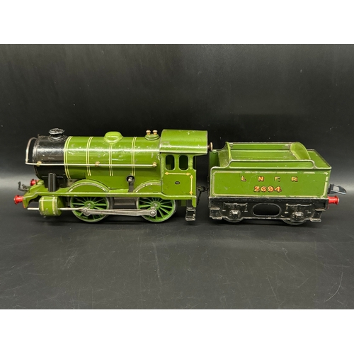 267 - Hornby Series O Gauge No.1 Special Clockwork 0-4-0 LNER 2694 Locomotive with LNER 2694 Tender