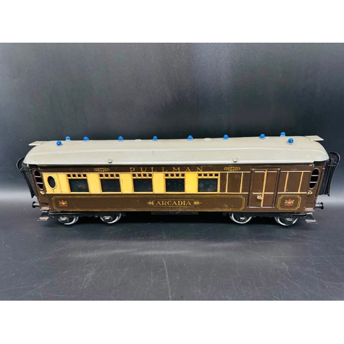 270 - Two Hornby 0 Gauge Pullman Coaches 