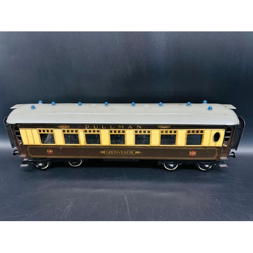 270 - Two Hornby 0 Gauge Pullman Coaches 