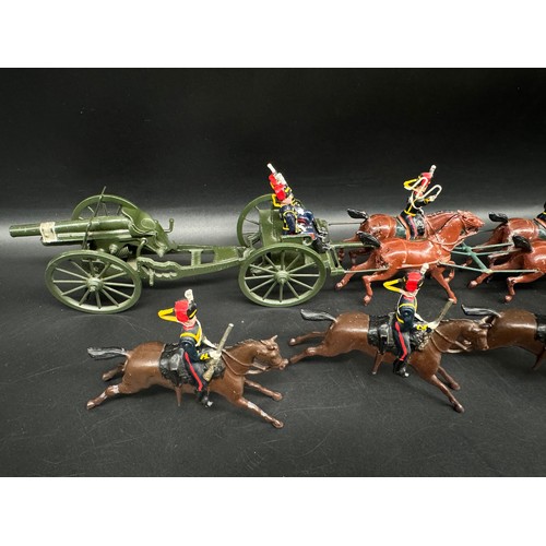 281 - Britains Hollow cast Royal Horse Artillery Set 39 with cannon