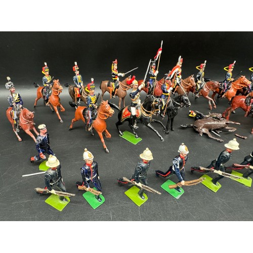 284 - Britains Hollow cast Mounted 4th Hussars / Mounted officers + Royal Marines