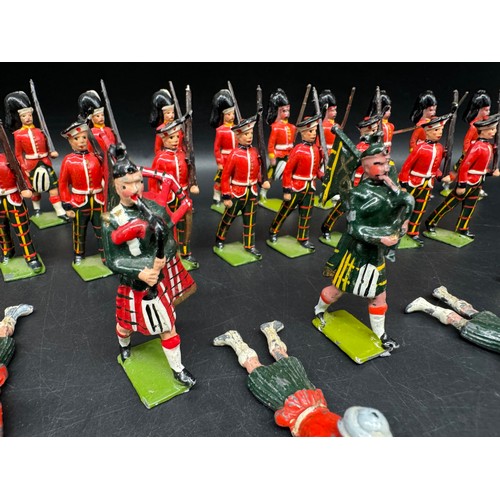 290 - Britains Hollow cast Gordons Highlanders Regiment - Multiple sets including set 77