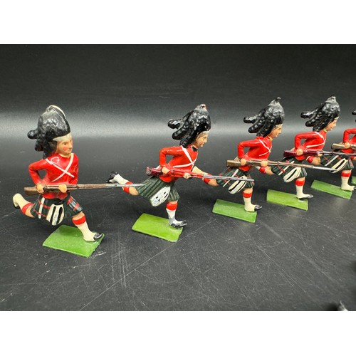 290 - Britains Hollow cast Gordons Highlanders Regiment - Multiple sets including set 77