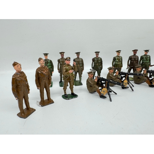 300 - Collection of Britains Hollow cast WW1 Infantry, Machine Gunners & Officers