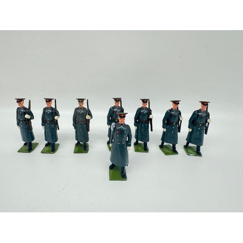 307 - Britains Set 2027 The Red Army - Guards Infantry in Parade Uniform