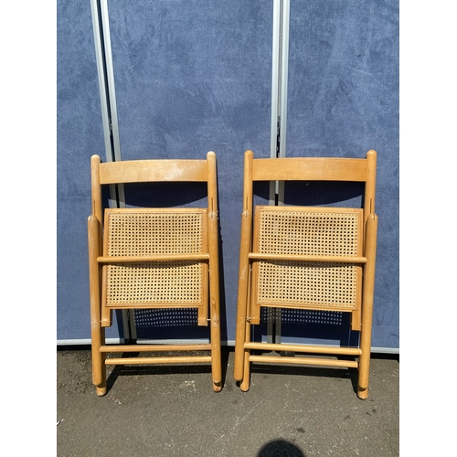 423 - Two retro fold out chairs.