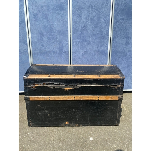 195 - Antique domed Storage chest. 

Dimensions - 20