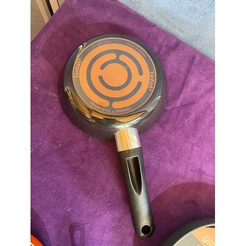 208 - A collection on Unused frying pans including Tefal