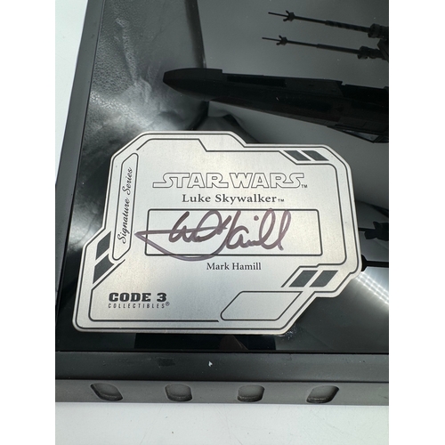 577 - Code 3 Star Wars Signature Series Luke Skywalker X-Wing Fighter Signed by Mark Hamill 221/1000 -  in... 