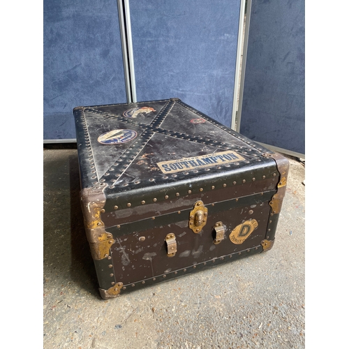 436 - Two vintage storage/travel trunks