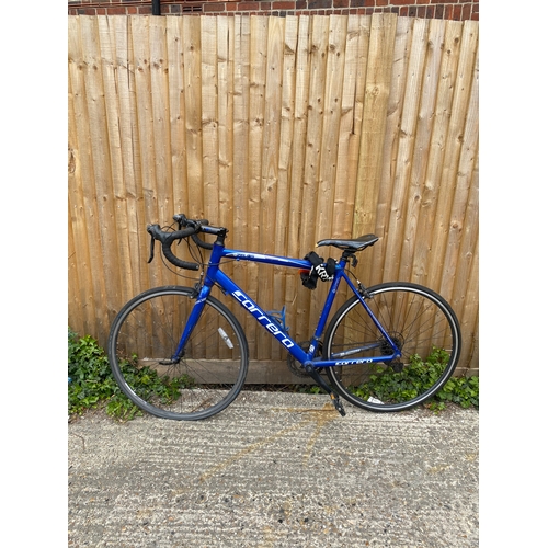 442 - Carrera Road bike