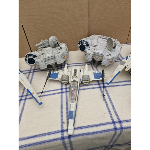 594 - Collection of star wars battle ships