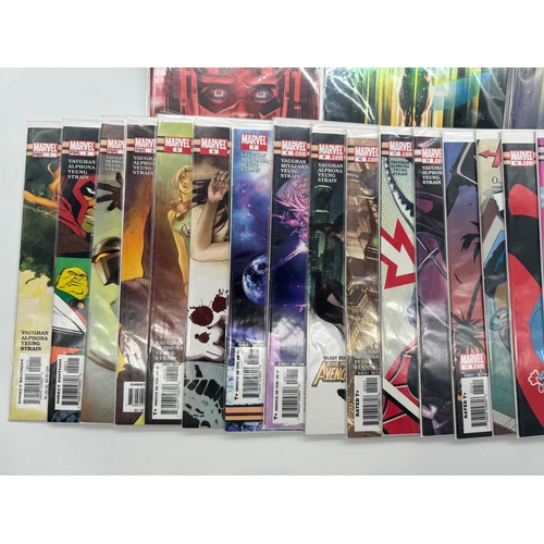 330 - Marvel Comics - Earth X & Runaways 49 comics in total including Holographic special edition cover