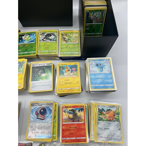 120A - Pokemon TCG: Quantity of various Sword & Shield V Shiny, non holo, holo and reverse holo cards mainl... 