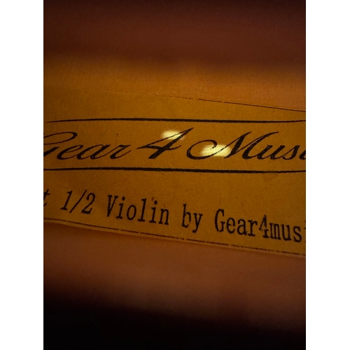24 - Pink Gear 4 Music 1/2 Violin in case
