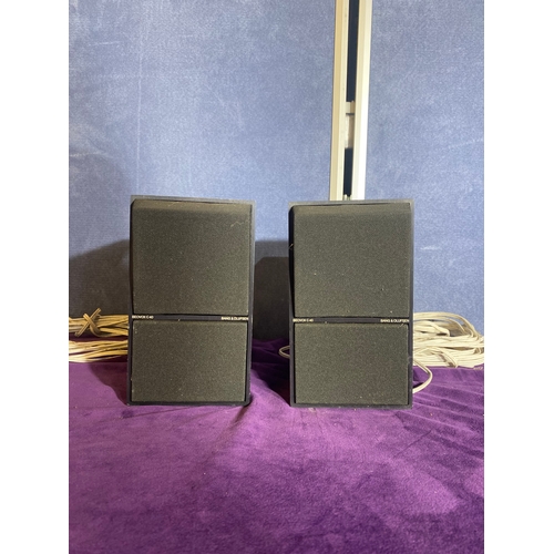 135 - A pair of Bang & Olufsen Beovox C40 speakers