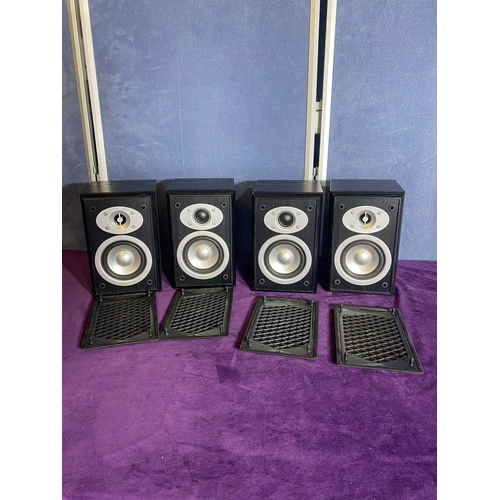 136 - Four Jamo speakers