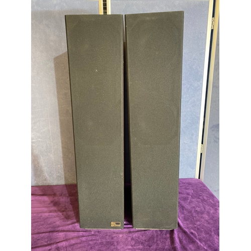 147 - A pair of TDL electronics speakers - RTL 3