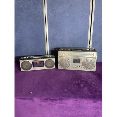 170 - A JVC Stereo radio cassette recorder RC-555LB and a Sony 4 band stereo cassette-corder CFS-330L