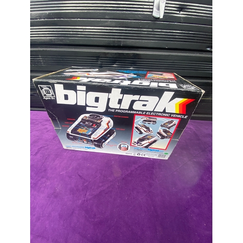 93 - Retro Bigtrak electric programmable electronic vehicle