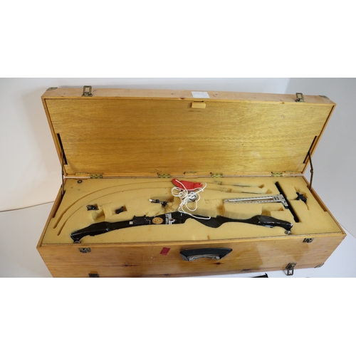 21 - Cased Sporting Bow + accessories