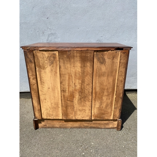 257 - Beautiful Vintage two over two drawer chest of drawers.