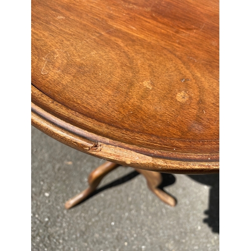 273 - Antique side table