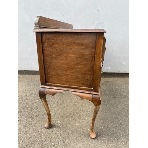 276 - Vintage knee hole writing desk/vanity table without mirror