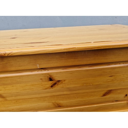 295 - Pine Blanket box