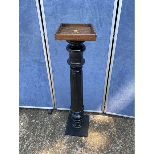 313 - Antique plant stand - 109cm