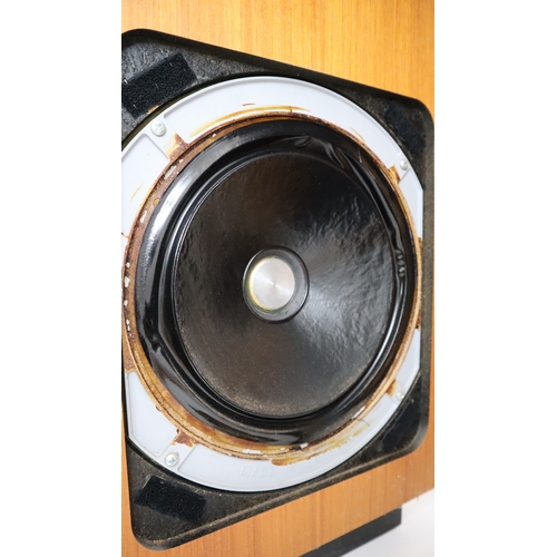 386 - A pair of 'Goodmans' Dimension 8 floor standing loudspeakers 77.5cm x 35.5cm x 31.5cm. (2)