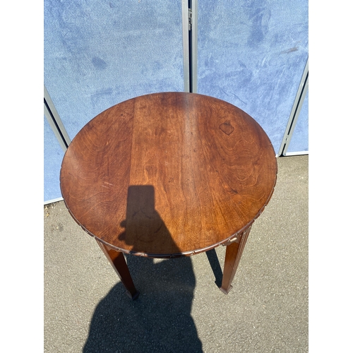 446 - Antique circular side table