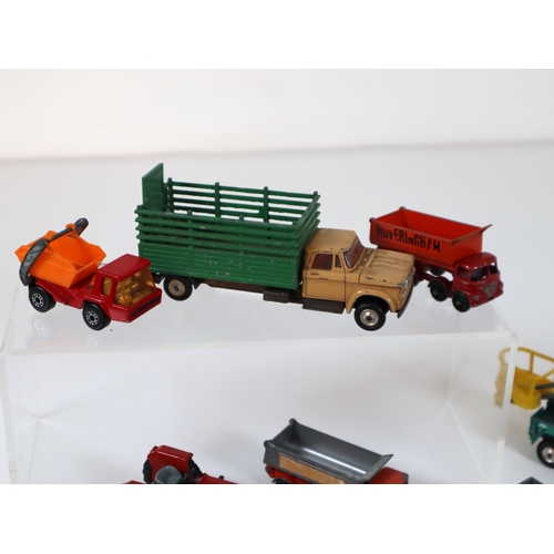 71 - Collection of Corgi & Dinky die-cast metal commercial vehicles 1:32 scale