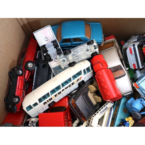 90 - box of loose, Corgi, Dinky, matchbox + other model die-cast cars / commercial vehicles