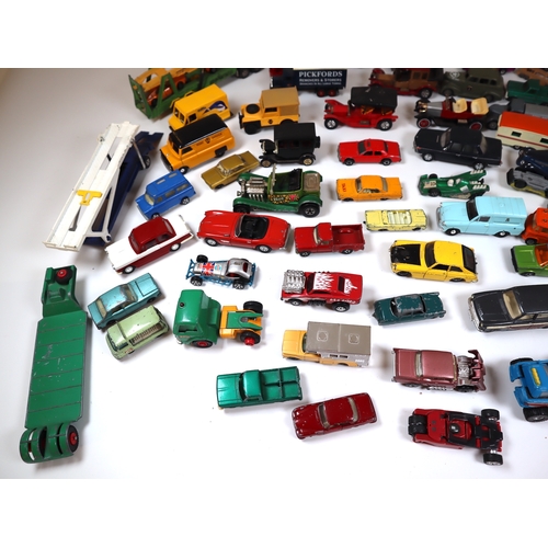 101 - Collection of Loose Die-Cast Metal Corgi, Matchbox, Dinky model cars, commercial vehicles, transport... 