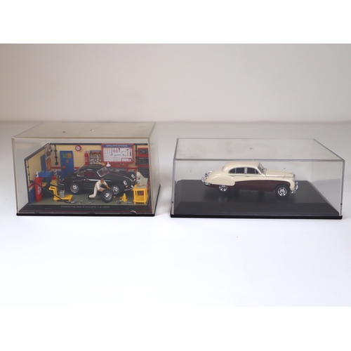 108 - Cased Porsche 356 B Coupe 1.6 1959 Garage Diorama + Jaguar