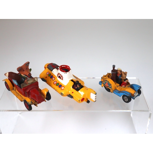 113 - Collection of Corgi Comic / Movie Related Die-cast models Basil Brush car, The Beatles Yellow Submar... 