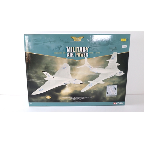 145 - Corgi Avro Vulcan B.2 Handley Page Victor B.2 V Bomber Force 1963 1:144 AA99134 Limited Edition 0532... 